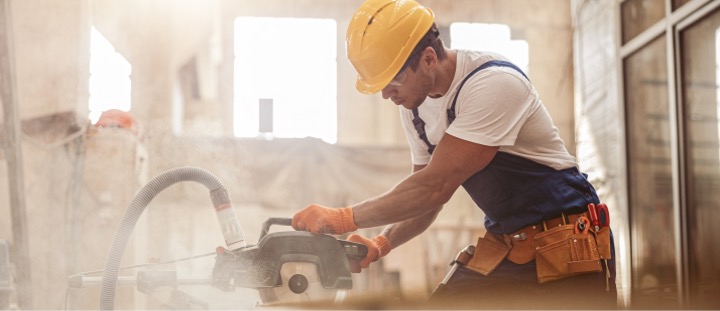 Proveedor de servicios para comunidades de propietarios trabajando